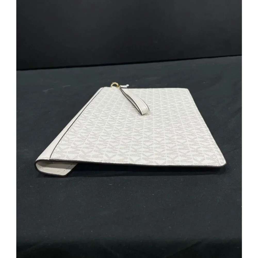 Michael Kors Jet Set Travel Envelope Wristlet Clutch Bag White Monogram
